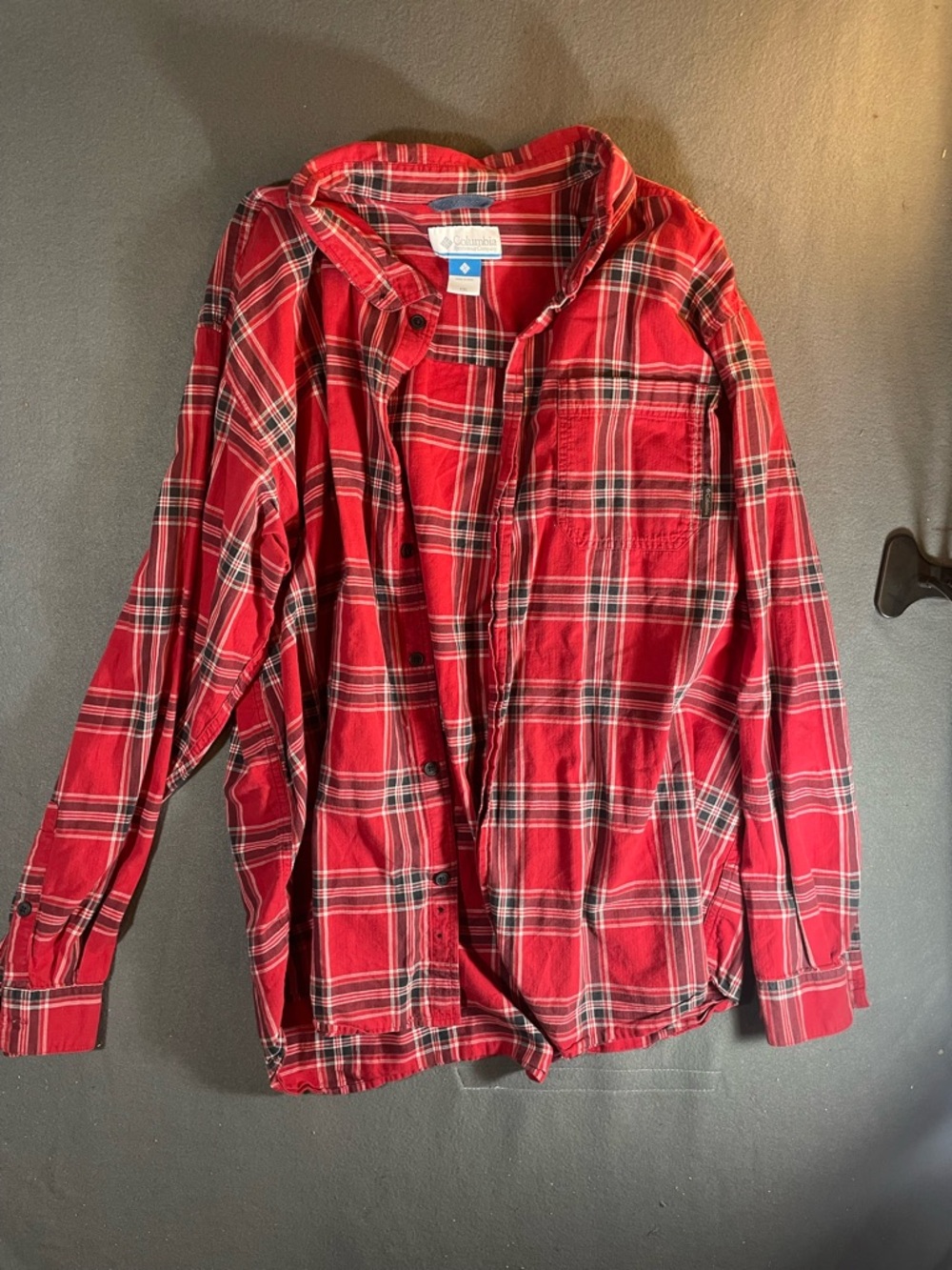 Columbia Red Plaid Long-Sleeve Button-Down Shirt